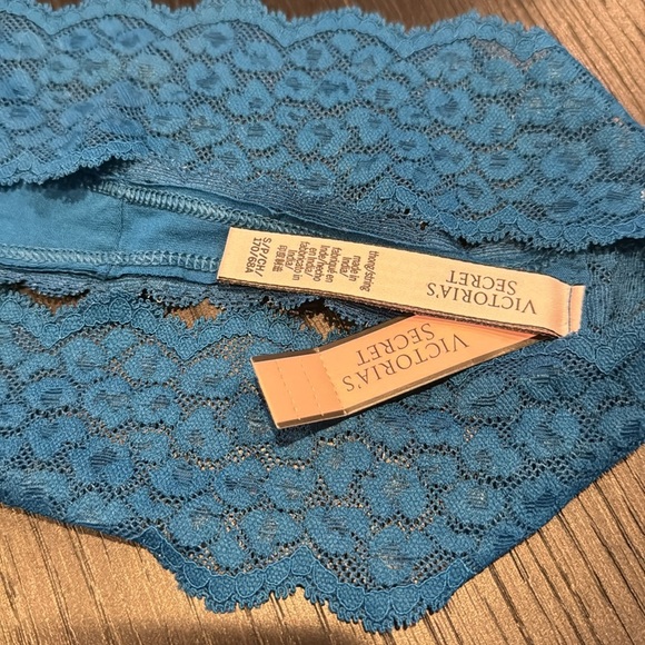 Victoria’s Secret deep teal lace thong. New with tag. Small. - Picture 4 of 4